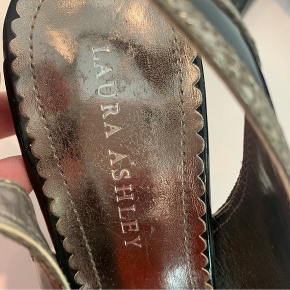LAURA ASHLEY black/grey patent slingback heels in size 11 brand new, never worn - Picture 7 of 13
